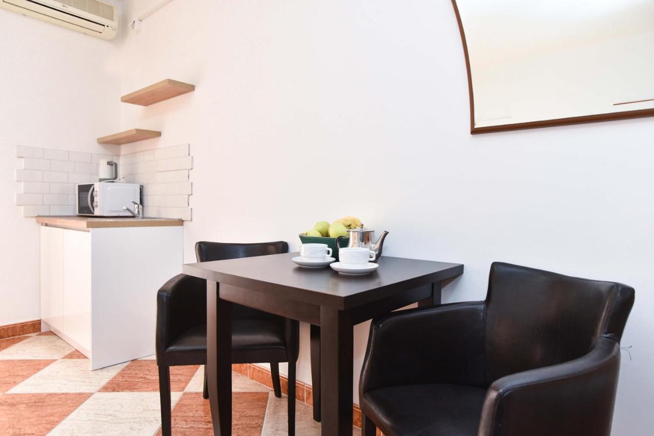 Apartments Adok บุดวา ภายนอก รูปภาพ